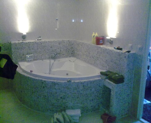 Jacuzzi hoekbad met sfeerlicht